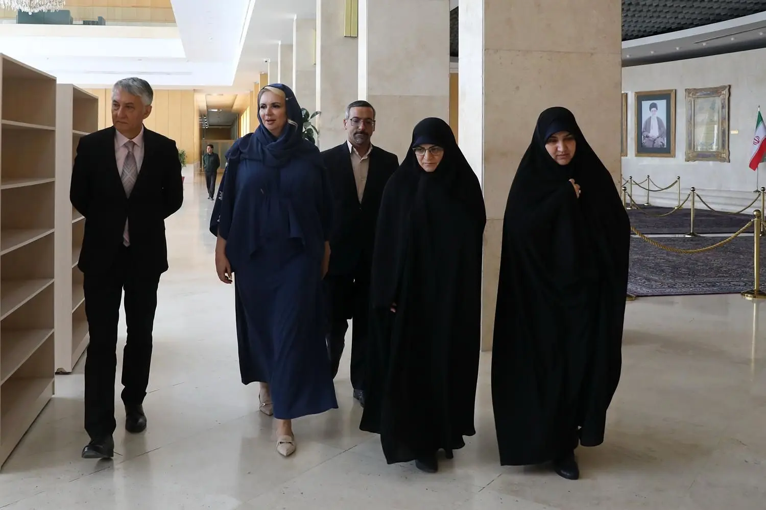 حجاب وزیر صربستان در ایران حاشیه‌ساز شد + تصاویر