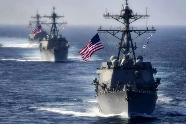 ناو هواپیمابر «جرالد فورد» آمریکا به کارائیب رسید / استقرار نیروهای زمینی، دریایی، هوایی و موشکی و یگان‌هایی از شبه‌نظامیان ونزوئلا برای تقویت دفاع ملی 