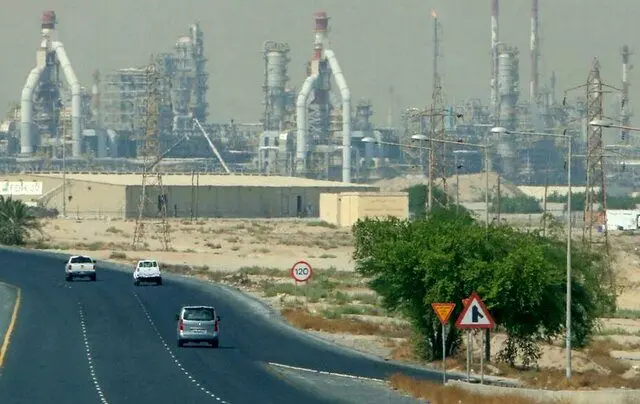 حریق در پالایشگاه نفت کویت ۱۰ مصدوم برجا گذاشت