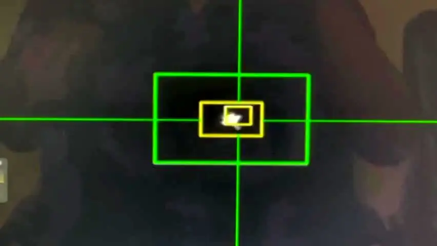 ببینید| یک جنگندۀ متجاوز مورد هدف پدافند هوایی ارتش قرار گرفت