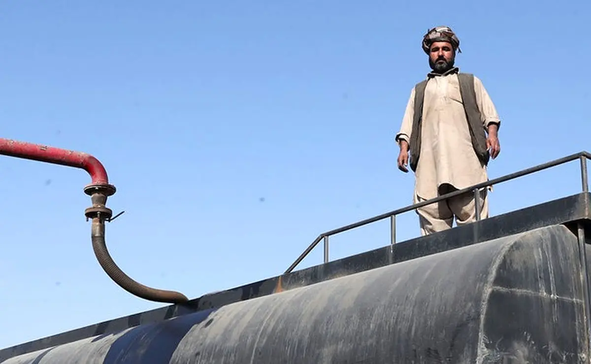 طالبان درباره بازگشت محموله‌های بنزین ایرانی راست گفت؟
