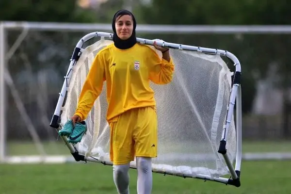 نگران از اعتراض، نا امید از دریافت امکانات برابر/ فوتبال زنان چو تخته پاره بر موج رها