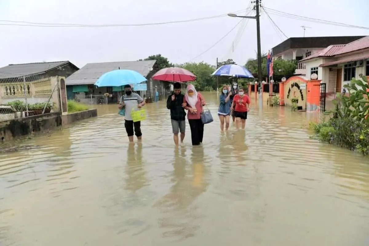 سیل شدید در مالزی موجب مرگ ۵۰ نفر شد