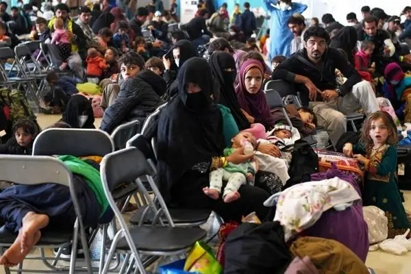 وزیر خارجه آمریکا صدور ویزا‌ برای اتباع افغانستان را متوقف کرد