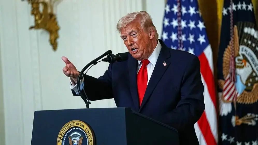 ادعای ترامپ: هدیه‌ای که درباره‌اش صحبت کردم «عبور ۱۰ نفتکش حامل نفت از تنگه هرمز بود» با پرچم پاکستان بود / تنکرترکرز: این موضوع جدید نیست؛ پیش از این هم رخ داده 