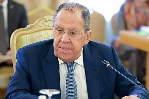 لاوروف خواستار بی‌طرفی گروسی در گزارش‌دهی درباره برنامه هسته‌ای ایران شد