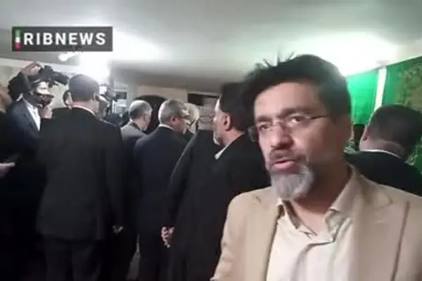 ببینید| رئیس‌جمهور به دیدار مادر شهید رئیسی رفت