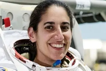 پیاده‌روی فضانورد زن ایرانی در فضا برای تعمیر ایستگاه فضایی + ویدئو