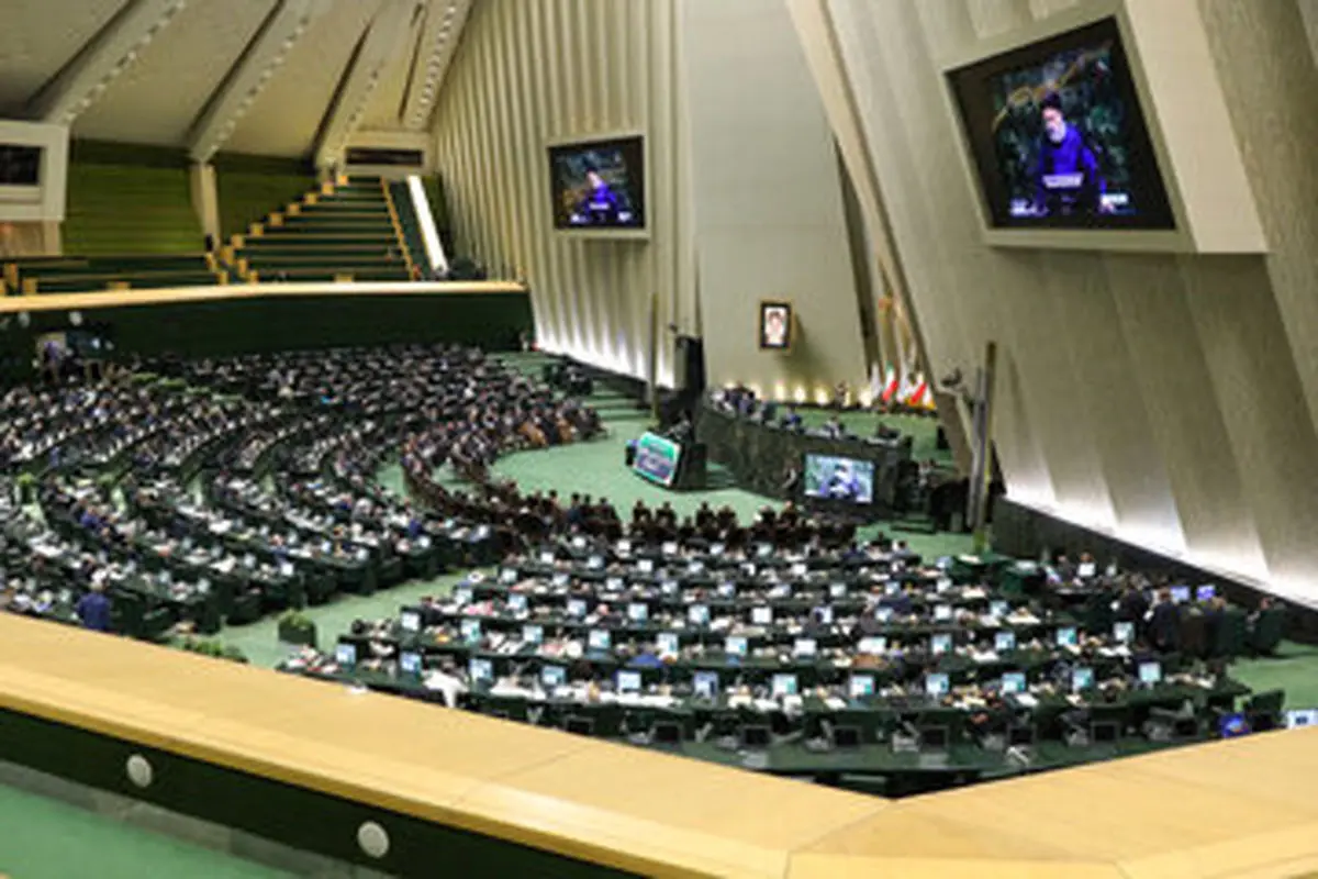 ترکیب عجیب مجلس دوازدهم؛ افرادی با کمتر از ۱۰ هزار رای، قرار است ۸۰ میلیون ایرانی را نمایندگی کنند!