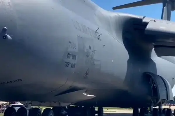 ببینید | یکی از بزرگترین هواپیماهای جهان با وزن 172.3 تن!