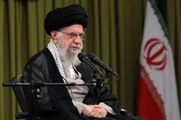رهبر انقلاب: انشاالله مشکلات پیش آمده در حادثه بندر شهید رجایی، با فوریت و توانایی دستگاه‌های اجرایی جبران خواهد شد