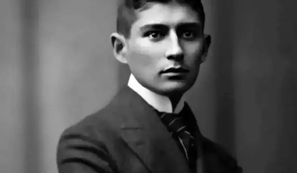  کافکا و حقیقت تلخ: چرا انسان‌ها به «دروغ‌های شیرین» پناه می‌برند؟