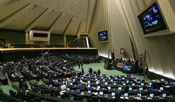 موافقیت مجلس با کاهش سقف مجازات کیفری مهریه از ۱۱۰ به ۱۴ سکه؛ مهریه بیشتر از ۱۴ سکه، مشمول حبس نخواهد شد