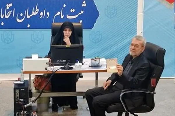 ببینید | شوخی یک خبرنگار با علی لاریجانی در وزارت کشور؛ با اسنپ آمدید یا تپسی؟