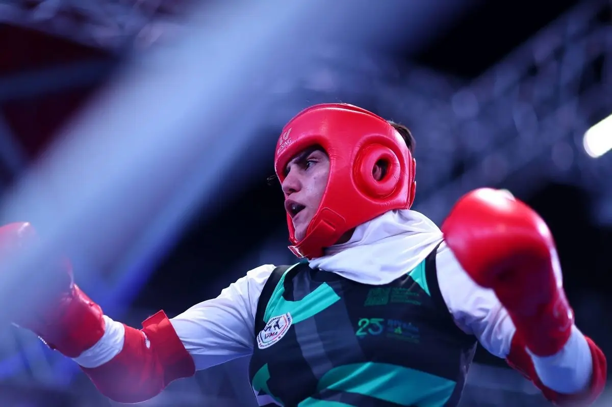 فاطمه حسینی در مسابقات قهرمانی موی تای جهان صاحب مدال نقره شد