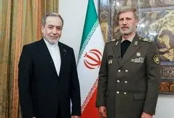 عراقچی: بر عزم راسخ خود در تداوم تعامل، هم‌افزایی و هم‌گرایی با نیرو‌های مسلح تأکید می‌کنم