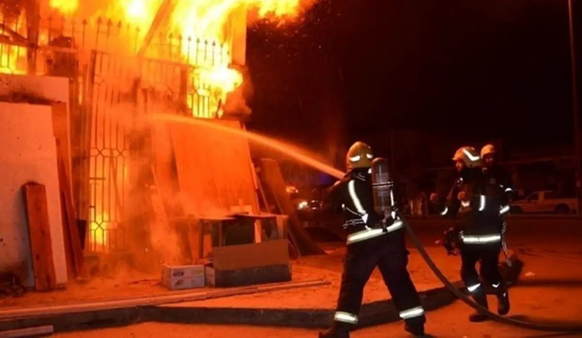 ببینید | آتش‌سوزی گسترده در هتل ایران بندرانزلی