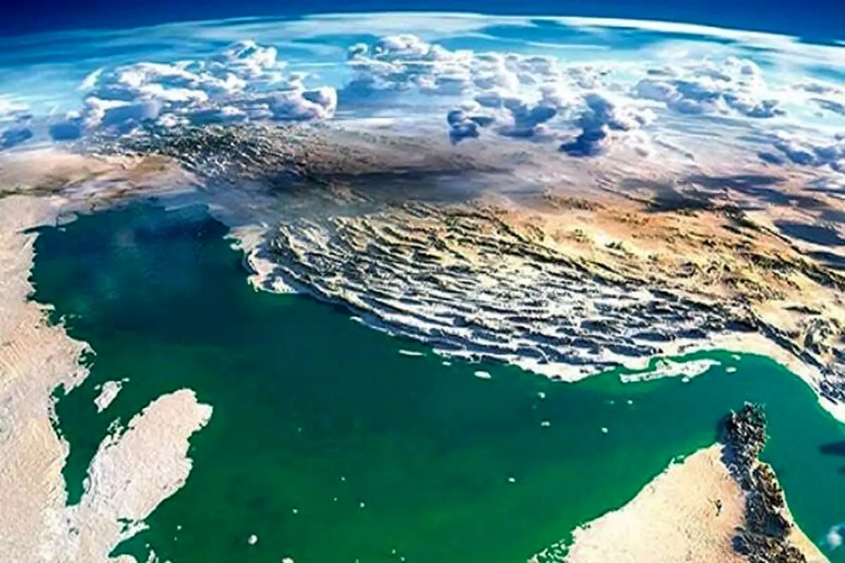 ارتفاع موج در خلیج‌فارس در هفته آینده به دو تا سه متر می‌رسد