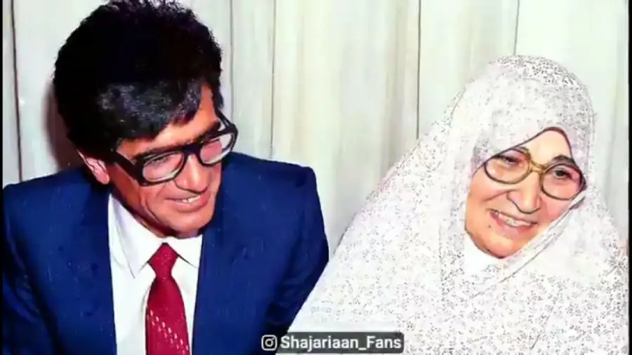 خردسالی محمدرضا شجریان در کنار مادرش + عکس