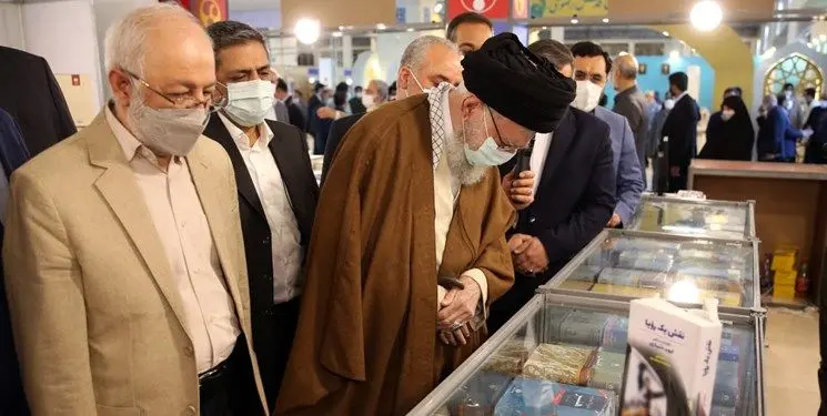 امروز؛ رهبر انقلاب از نمایشگاه کتاب تهران بازدید کردند