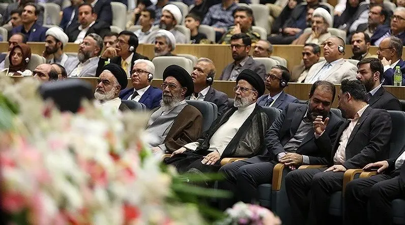 حضور نماینده طالبان در یک مراسم در ایران در حضور ابراهیم رئیسی+ عکس