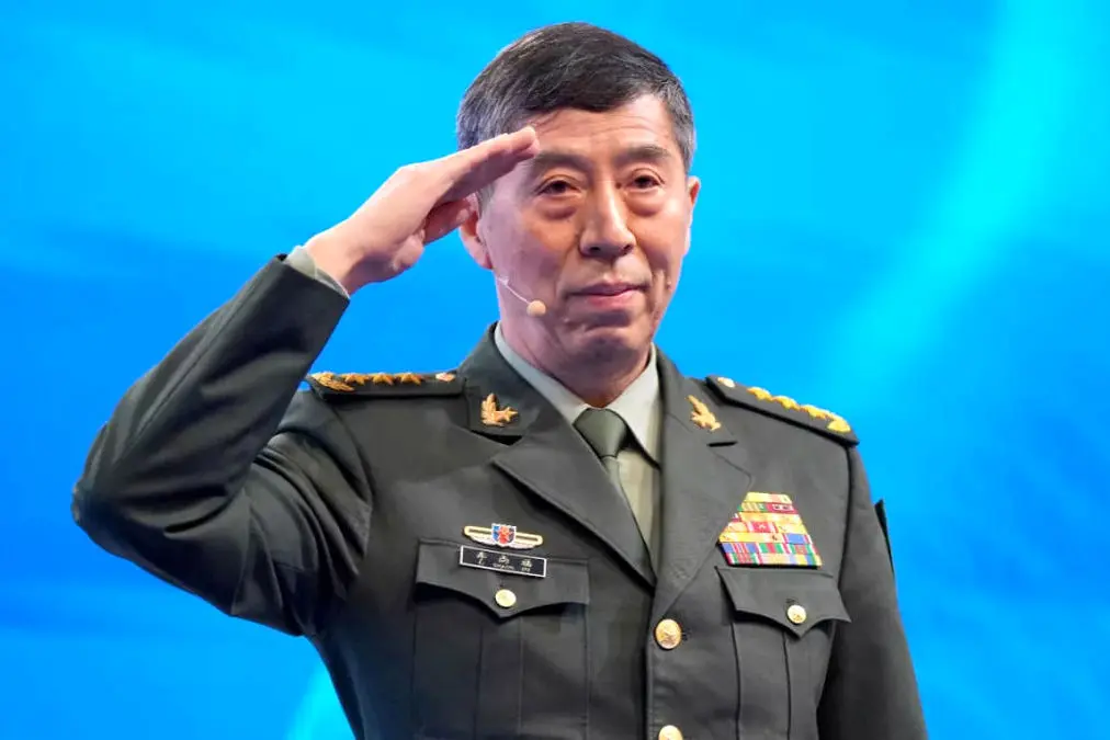 ماجرای ناپدید شدن وزیر دفاع چین/ شانگ‌فو بازداشت شده؟