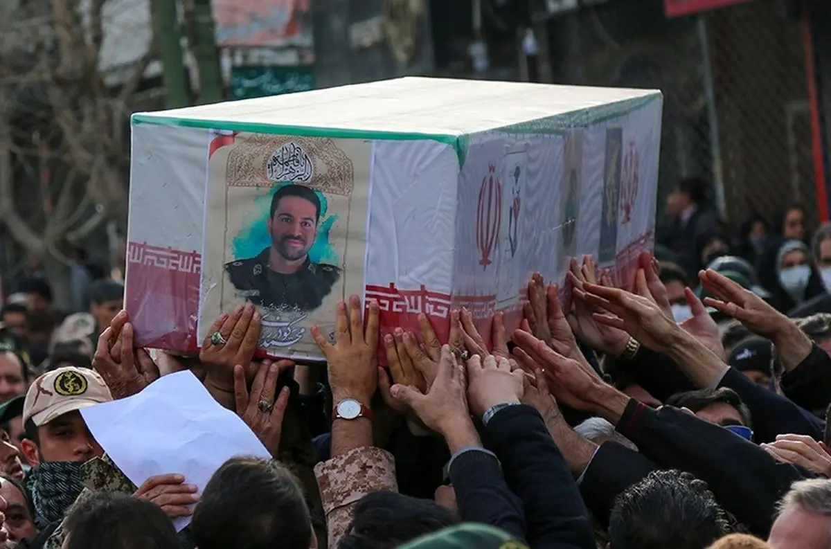 تشییع پیکر شهید گودرزی از شهدای حمله تروریستی مرز سراوان