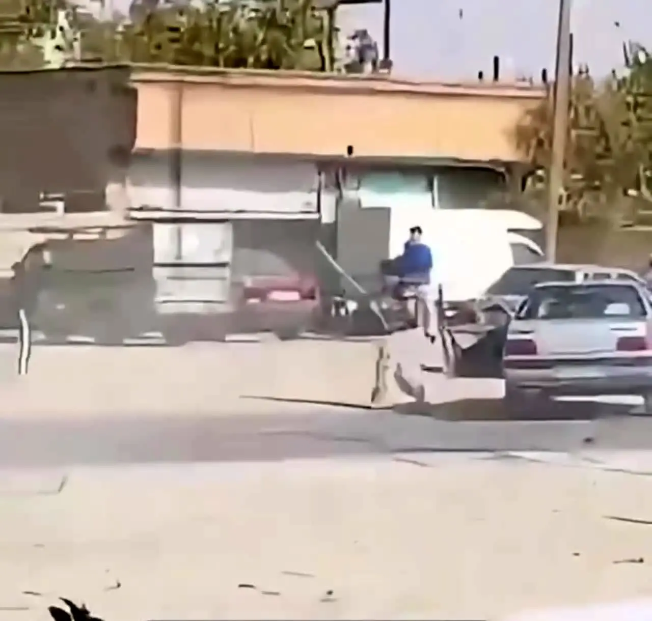 ویدئویی عجیب از دعوای خانوادگی خطرناک در لرستان!