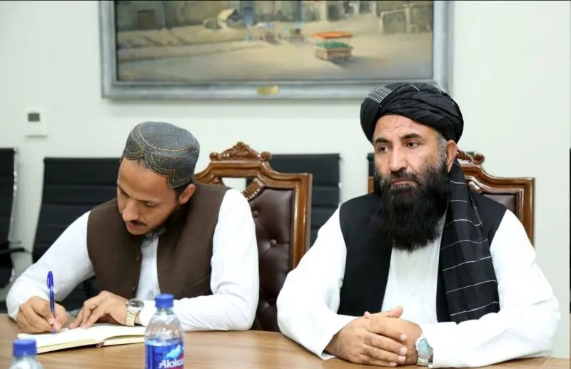 دیدار تعدادی از نمایندگان مجلس با وزیر خارجه طالبان + عکس