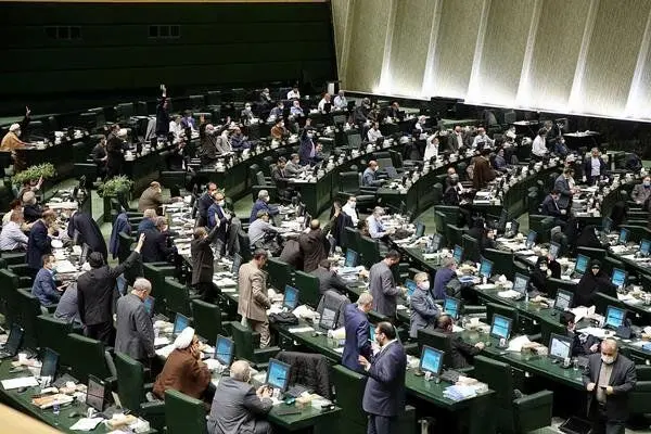 دستورکار صحن مجلس/ وزیر بهداشت هفته آینده به پارلمان می‌رود