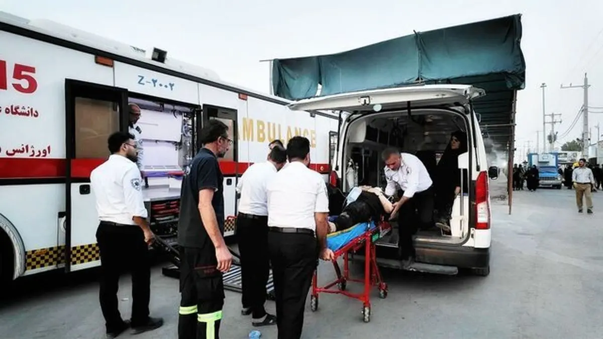 افزایش مصدومان تصادف کامیون، اتوبوس و پراید به ۲۵ تن؛ جانباختن یک نفر + عکس