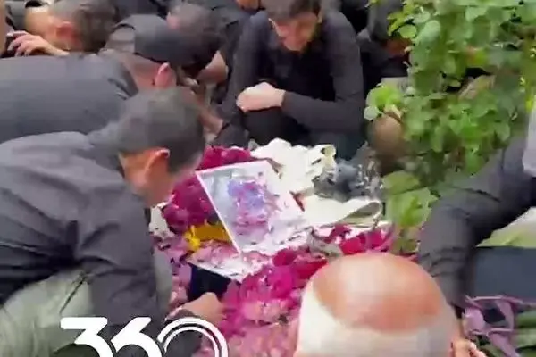 درگذشت غم‌انگیز هوادار پرسپولیس در راه استادیوم + ویدئو