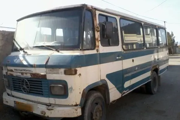 حادثه برای مینی‌بوس حامل دانش‌آموزان همدانی؛ 13 نفر مصدوم شدند