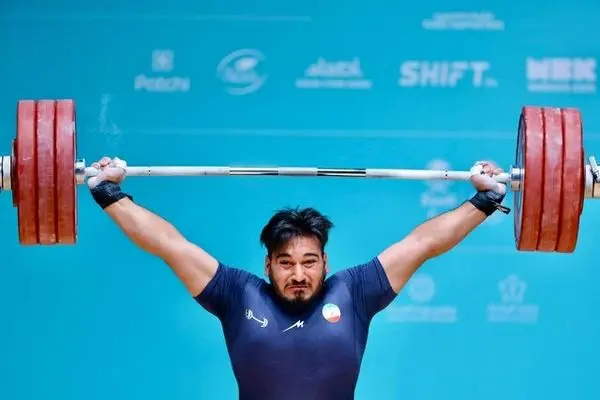 نقره دوضرب بر گردن وزنه‌بردار ایران/ اوت کردن عجیب نایب قهرمان جهان در یک ضرب