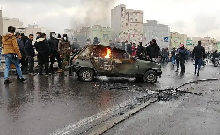 دولت،تندروها،كشور،ايران،پزشكيان،تحولات،حضور،كاريكاتوري،سياق، ...