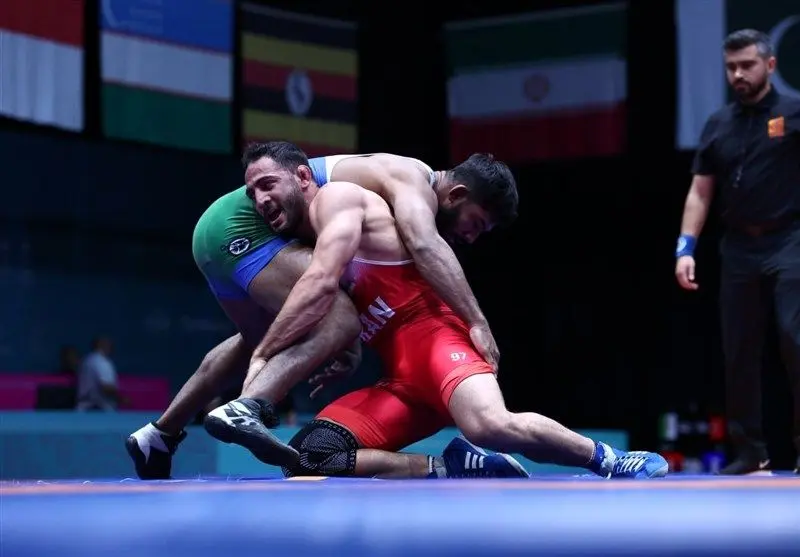 کشتی آزاد کشورهای اسلامی؛ صعود امیرعلی آذرپیرا به فینال