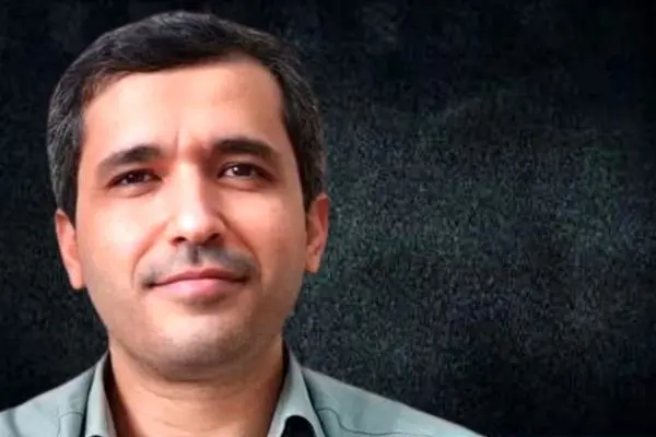 اموال استاد اخراجی دانشگاه شریف توقیف شد