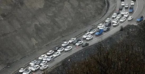 ترافیک در  آزادراه تهران-شمال سنگین است