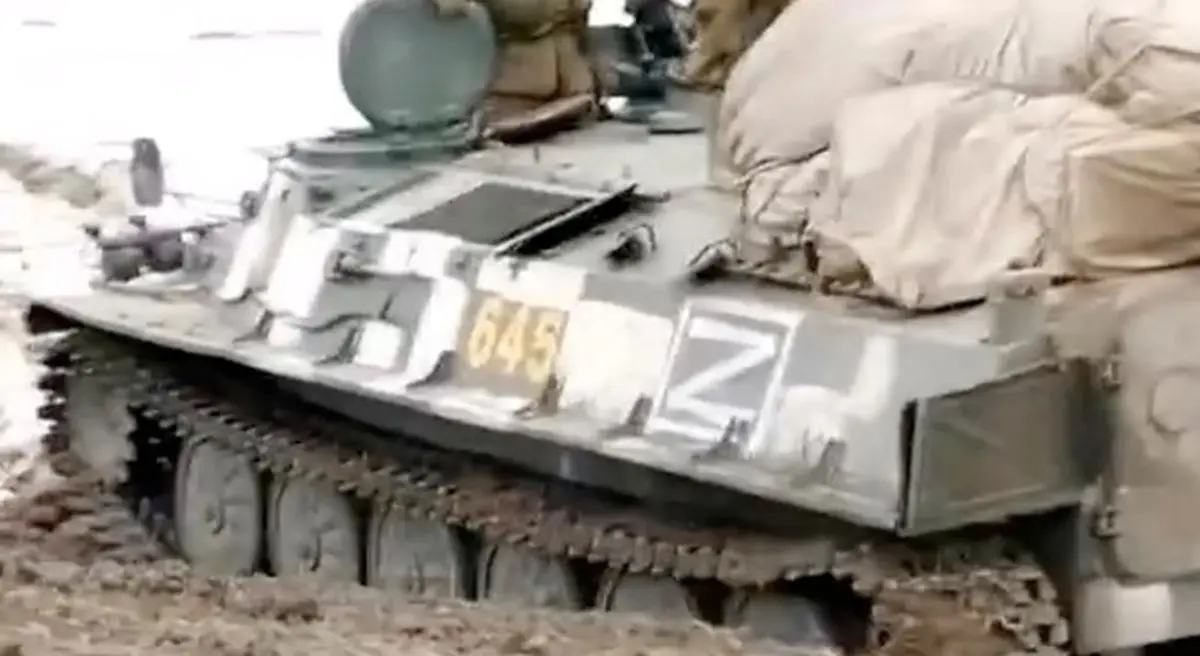 چرا تانک‌های ارتش روسیه در اوکراین حرف «Z» دارند؟+ عکس
