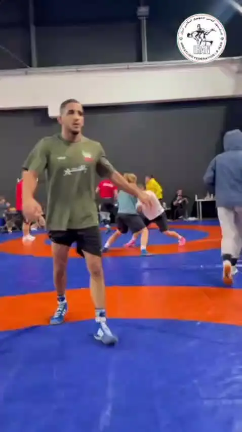 ببینید| رحمان عموزاد پیش از فینال قهرمانی جهان مقابل حریف ژاپنی