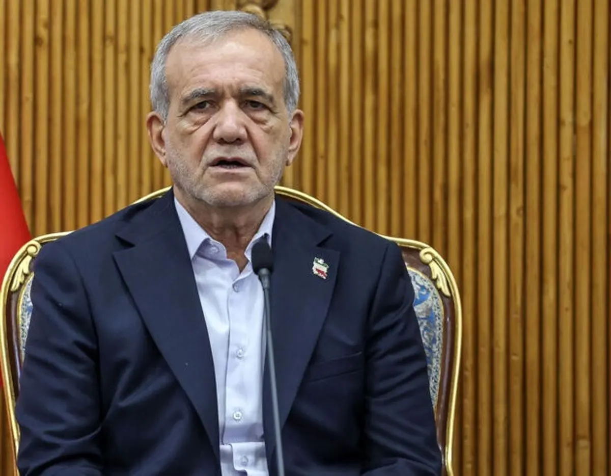 پزشکیان پیش از عزیمت به نیویورک: در این سفر تلاش می‌کنیم مواضع خود را براساس باور و اعتقاد خود که صلح،‌ امنیت، عدالت و انسانیت است، اعلام کنیم؛ با کسی که می‌خواهد قلدری کند نمی‌‎‌شود گفت‌وگو کرد