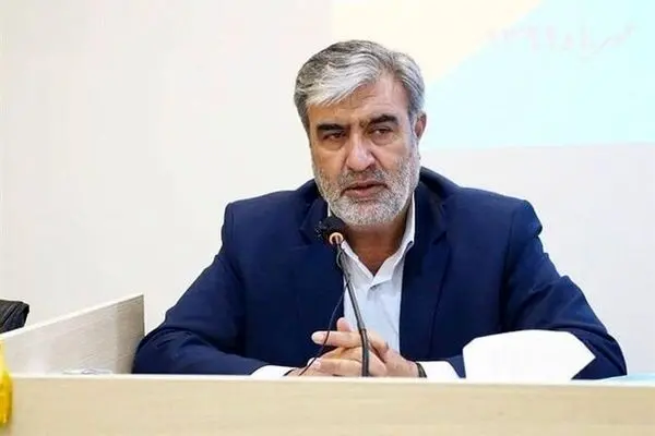 ابراهیم عزیزی درباره عدم ابلاغ قانون حجاب؛ در نظام ساختار‌هایی داریم که در شرایط حساس تصمیم گیری می‌کنند، بعد از شهادت سیدحسن نصرالله و عملیات وعده صادق ۲ در شُرُف حمله اسرائیل به کشور، شورای عالی امنیت ملی بر آن شد برای مدتی اجرای آن به تعویق بیفتد