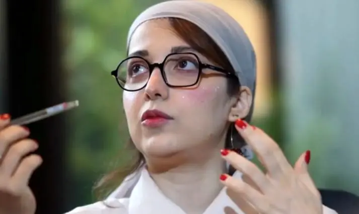 تنها عکسی که از مادر روشنک گرامی وجود دارد+ عکس