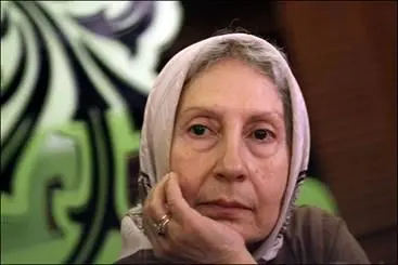 شیرین یزدان‌بخش دار فانی را وداع گفت