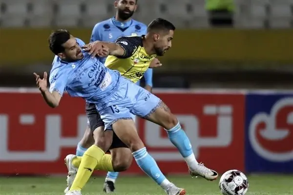 سپاهان با گل لحظه آخری قهرمان نیم فصل شد