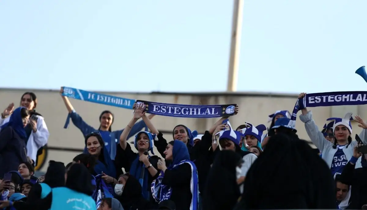 زنان جایی در فوتبال ایران ندارند/ برگزاری سوپرجام بدون حضور هواداران زن