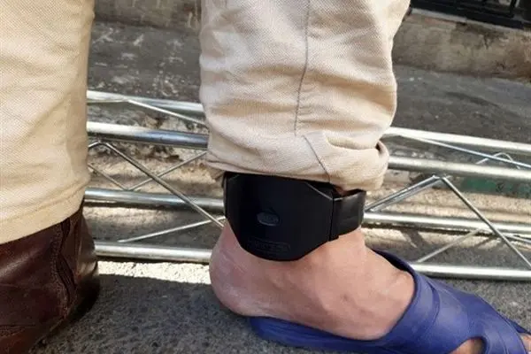 تصمیم بازپرس جنایی جان محکوم آزاد شده با پابند را نجات داد