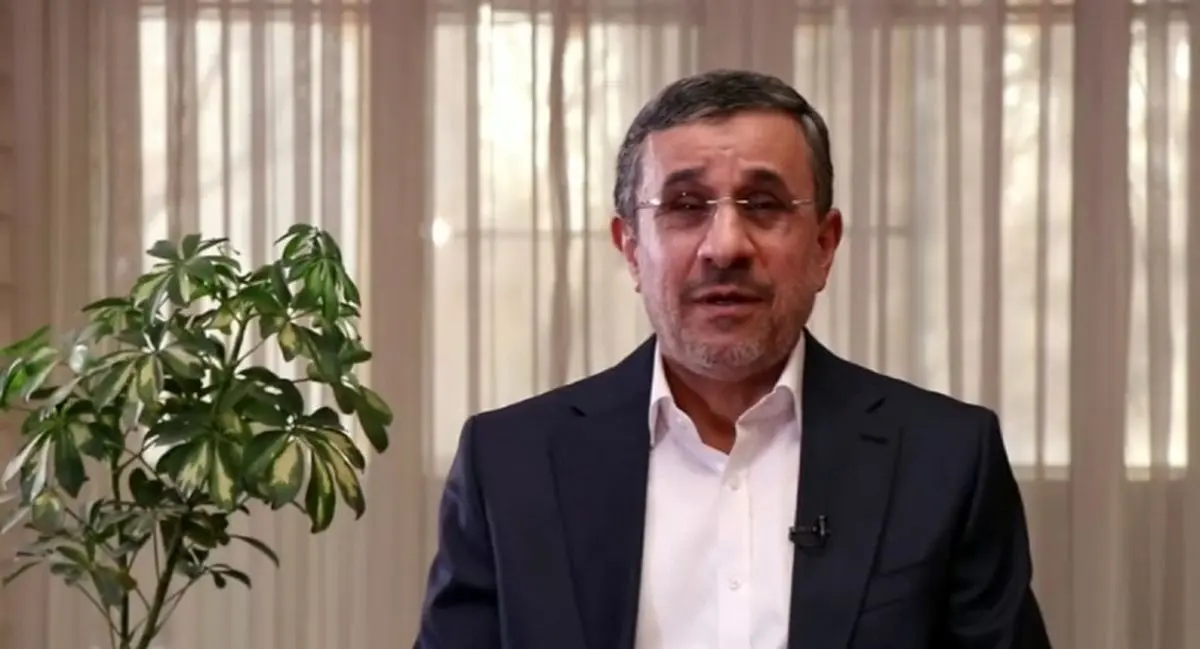 احمدی‌نژاد: اجازه پخش سریال قهوه تلخ مهران مدیری را من گرفتم