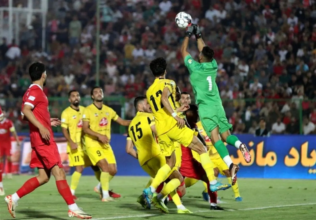 پرسپولیس فصل را با تساوی آغاز کرد/ فرار شاگردان هاشمیان از شکست برابر فجرسپاسی