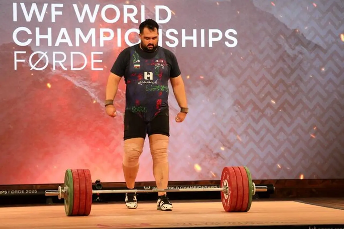 ماجرای انتخاب های عجیب علی داوودی در دوضرب وزنه برای قهرمانی جهان